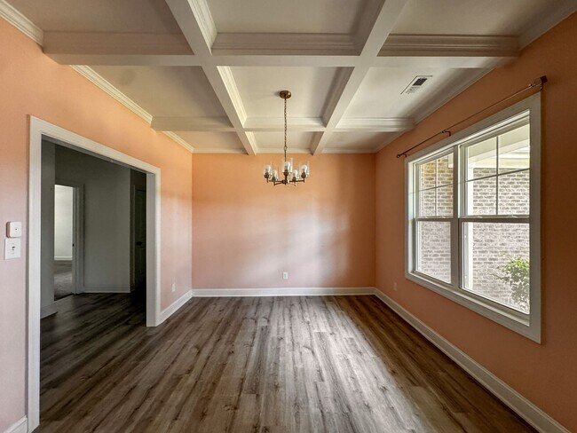 Building Photo - Gorgeous 4 Bed 3.5 Bath Executive Home with Community Amenities
