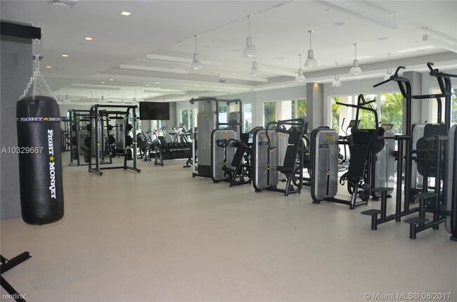 Foto del edificio - 601 NE 39th St