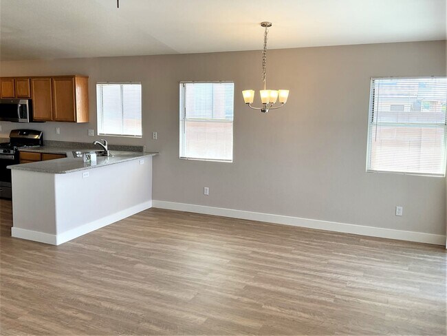 Foto del edificio - 6240 Branded Brook Ave