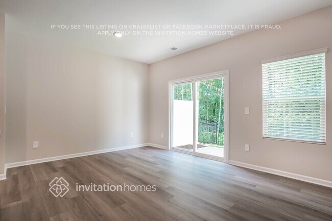 Building Photo - 725 Hilton Pk Lp