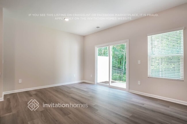 Building Photo - 926 Greenville Wy