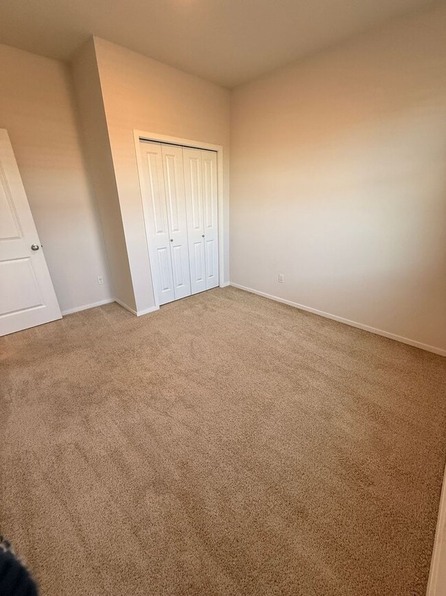 Foto del edificio - Newer single level 3 bed 2 bath home in NE Salem
