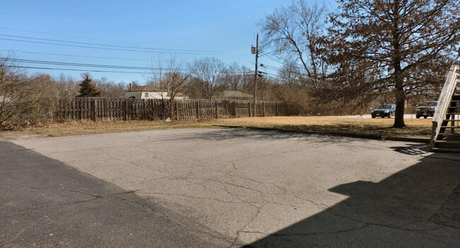 Building Photo - 710 Claudell Ln