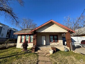 Building Photo - 927 W Twelfth St