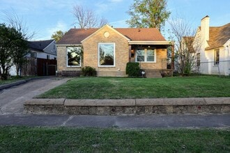 Building Photo - 2118 Berwick Ave