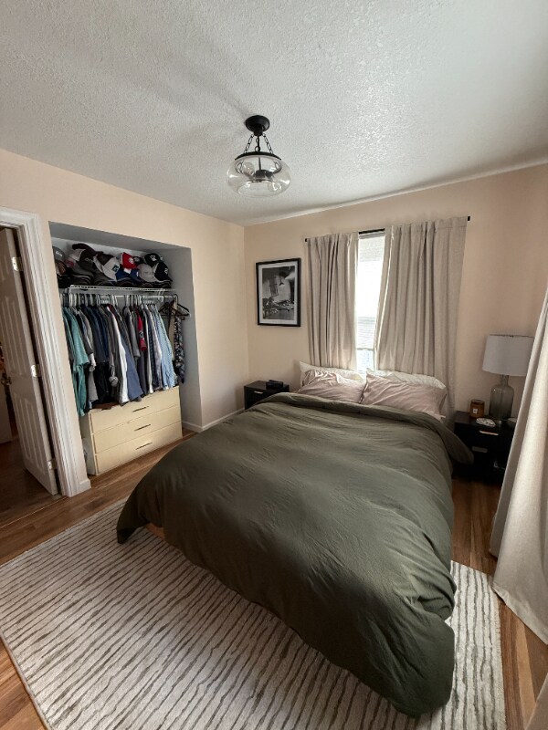 Foto del edificio - 8088 Edgewood Dr