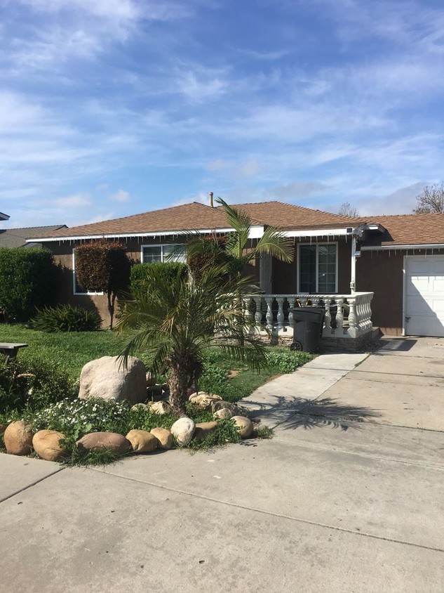 Primary Photo - 3 br, 1 bath House - 932 5th Avenue