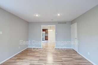 Building Photo - 8529 Ramort Dr