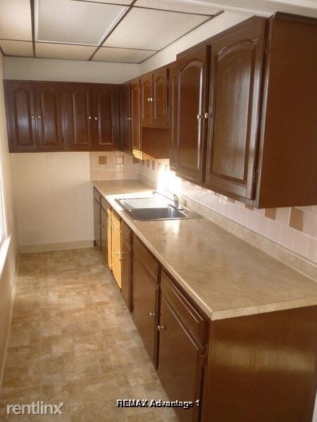 Building Photo - 3 br, 1 bath Apartment - 4 Chelsea St