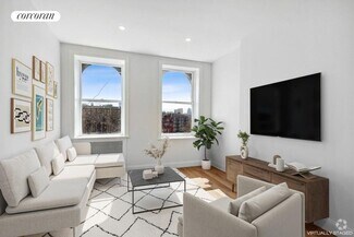 Building Photo - 11 Carmine St
