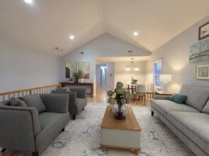 Building Photo - 27 Jewett Ave