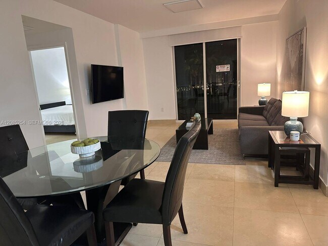 Foto del edificio - 185 SE 14th Terrace