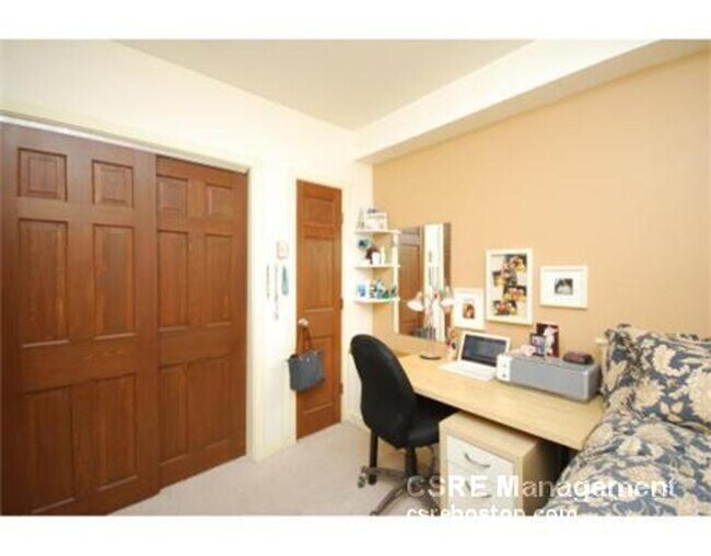 Building Photo - 9/1 No Fee! Symphony Rd 3BR/1BA, laundry in unit!