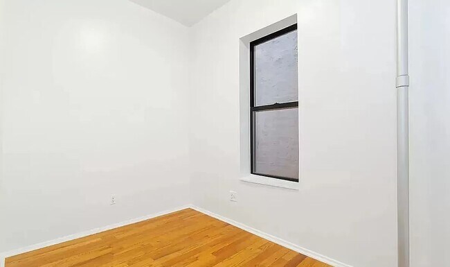 Building Photo - 284 Mulberry Street