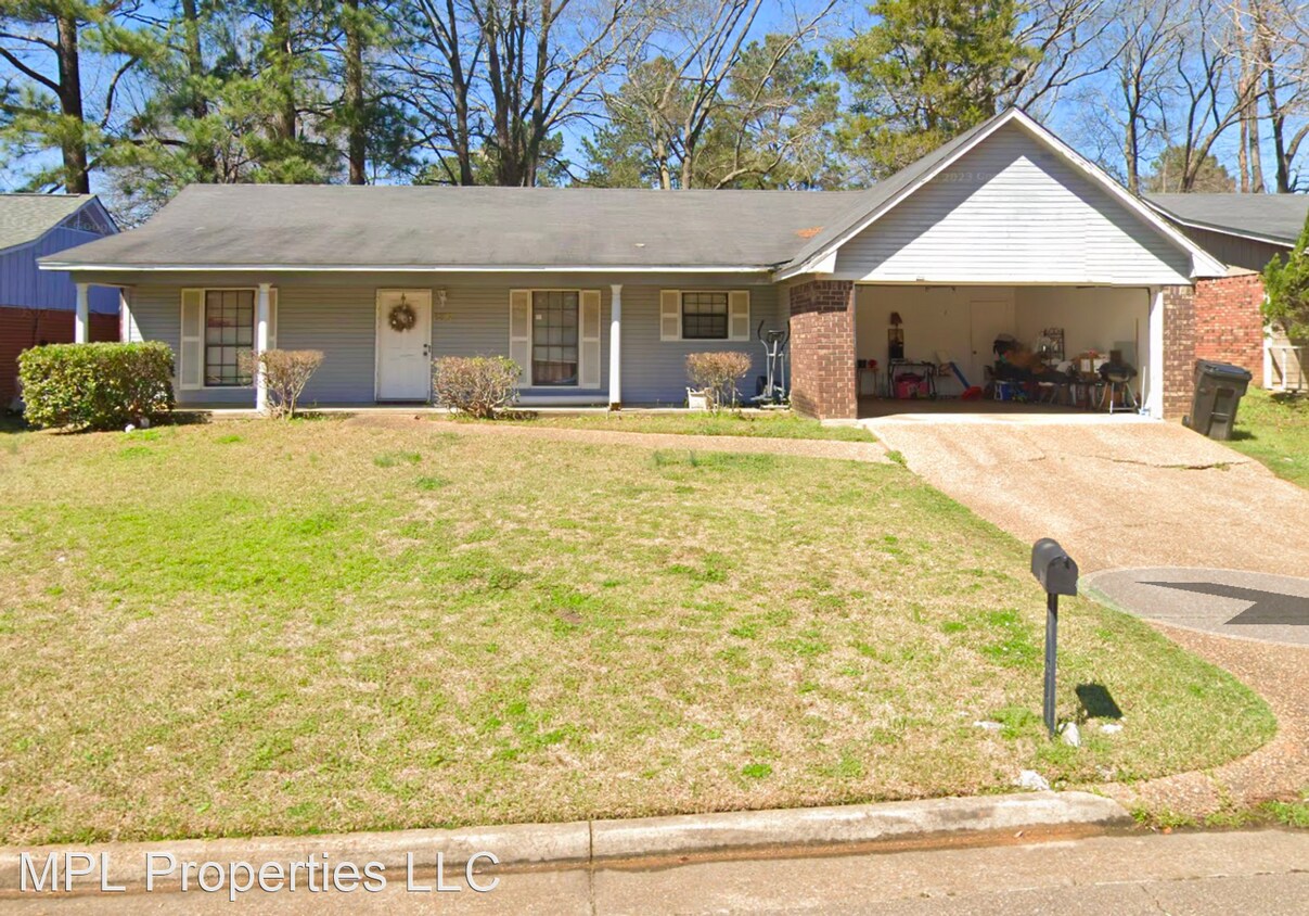 4372 Redwood Cir, Jackson, MS 39212 House Rental in Jackson, MS
