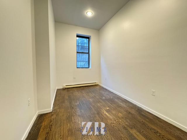 Foto del edificio - 2 bedroom in BROOKLYN NY 11225