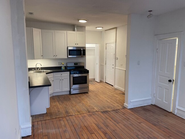 Foto del edificio - 1450 W 18th St