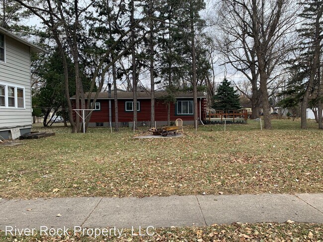 Building Photo - 3 br, 1 bath House - 1617 3rd Avenue South
