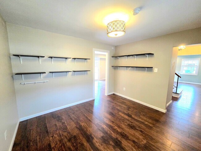Foto del edificio - Stunning 3 BR/2.5 Single-Family Home in Bo...