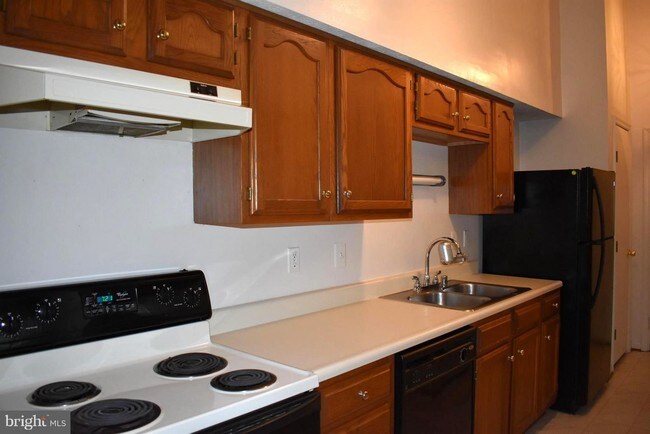 Foto del edificio - 6335 Greenfield Rd