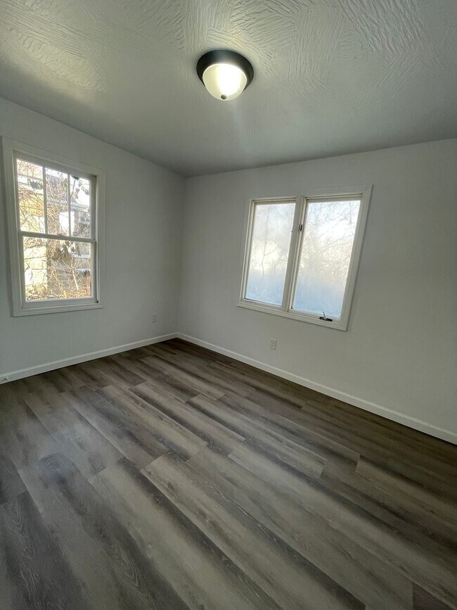 Foto del edificio - Available Now 2 bedroom 1 bath home