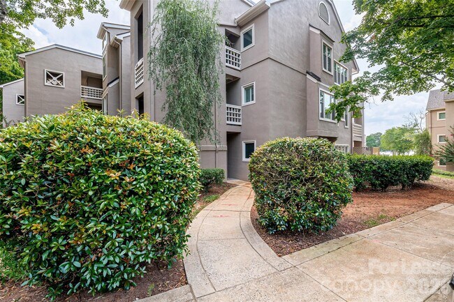 Foto del edificio - 646 Portside Dr