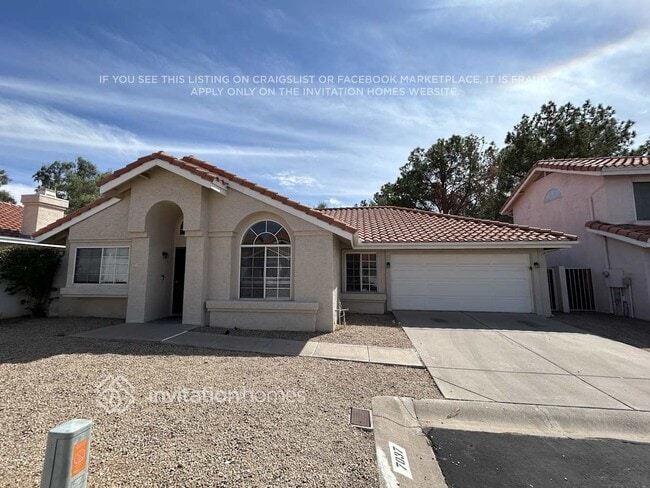 Building Photo - 7037 N 28th Dr