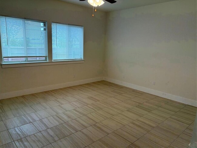 Foto del edificio - 573 White Steppe Way