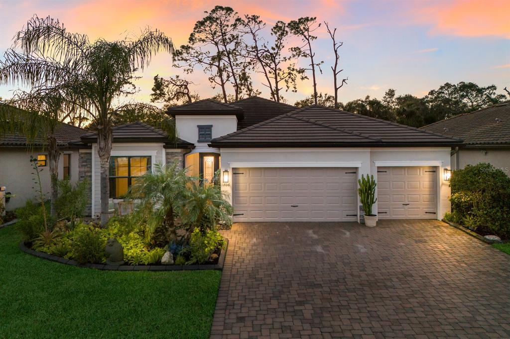 Foto principal - 706 Acacia Ct