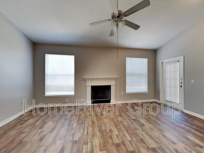 Building Photo - 18113 Villa Creek Dr