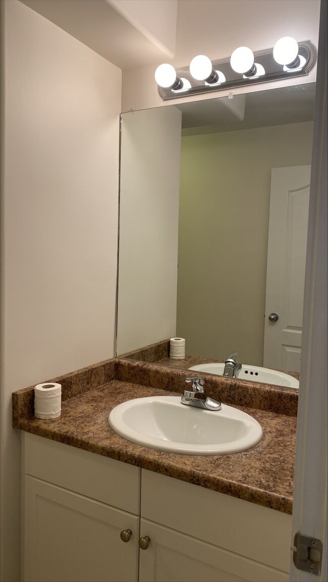 Photo du bâtiment - Mainstreet Manor 4910 50 St