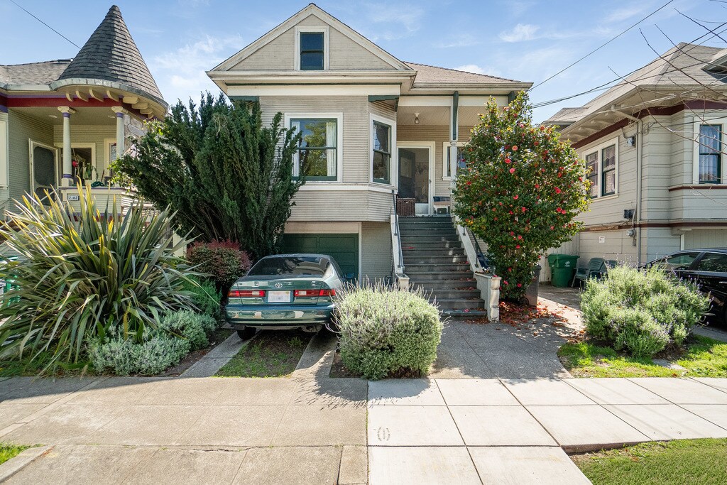 Primary Photo - 2160 Buena Vista Ave