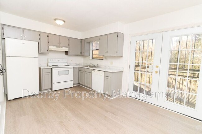 Building Photo - 3299 Conner St