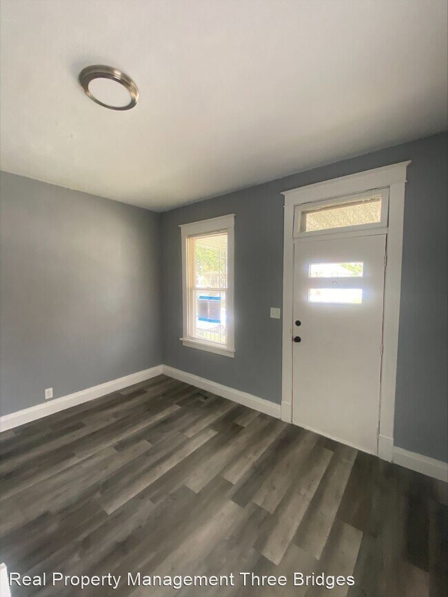 Building Photo - 1 br, 1 bath House - 3976 Burgen Ave