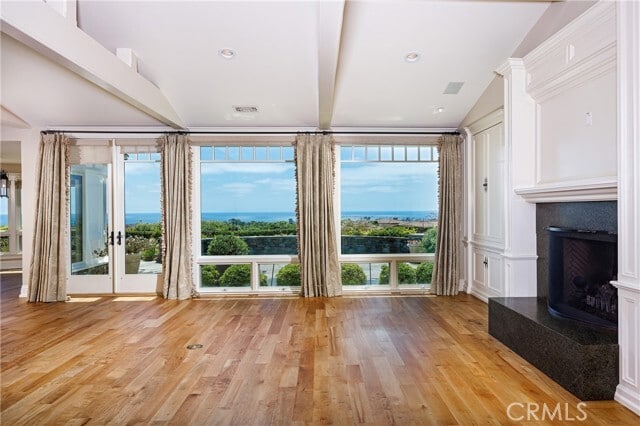 Foto del edificio - 3415 Seabreeze Ln