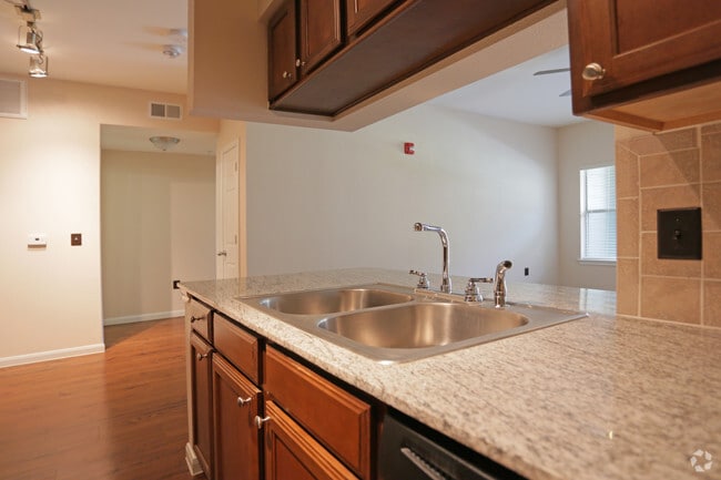 Interior Photo - Shiloh Crossing Apartments
