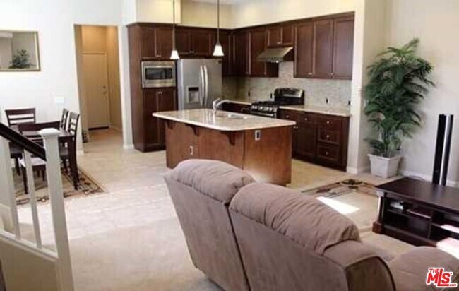 Foto del edificio - 20329 Paseo Los Arcos