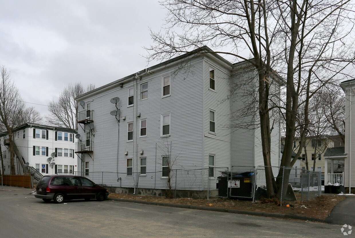 Building Photo - 28 Ellsworth St