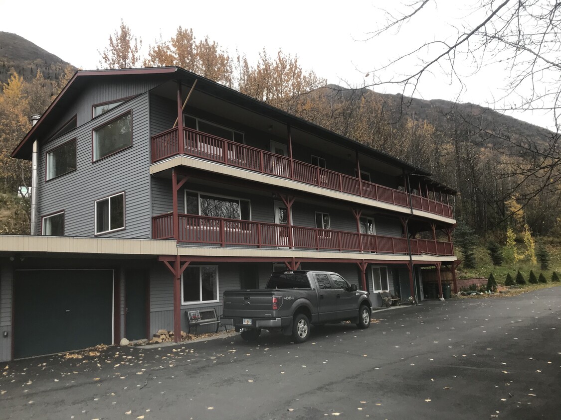 Primary Photo - 25819 Berryhill Rd
