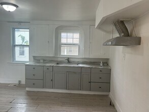 Building Photo - 3149 W 32nd St Building Photo - 3149 W 32nd St