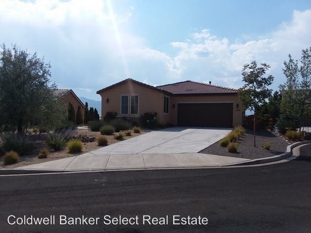 Primary Photo - 3 br, 2 bath House - 1479 Snow Summit Dr.