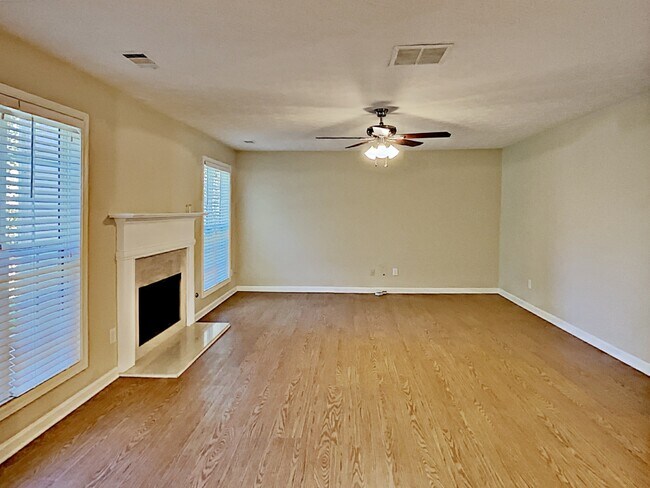 Building Photo - 501 Hawk Eye Court