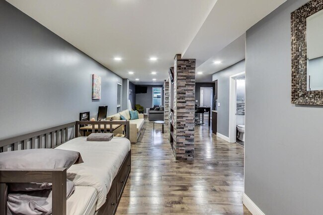 Foto del edificio - 3249 N Leavitt St