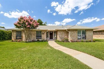 Building Photo - 4223 Lawngate Dr