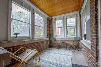 Building Photo - 4934-4936 Davenport St