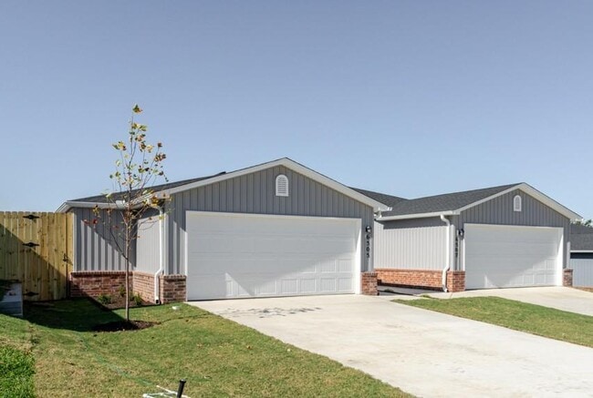 Building Photo - 6507 NW Gregory St