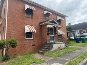 Building Photo - 102 Blyth Ave