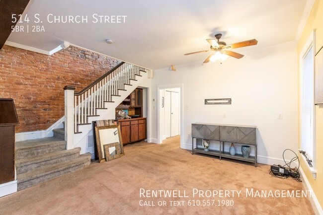 Building Photo - 5BR 2BA Three Story Home_Walk to Downtow+ ...