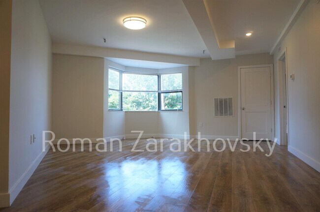 Foto del edificio - 27 Webster Ave
