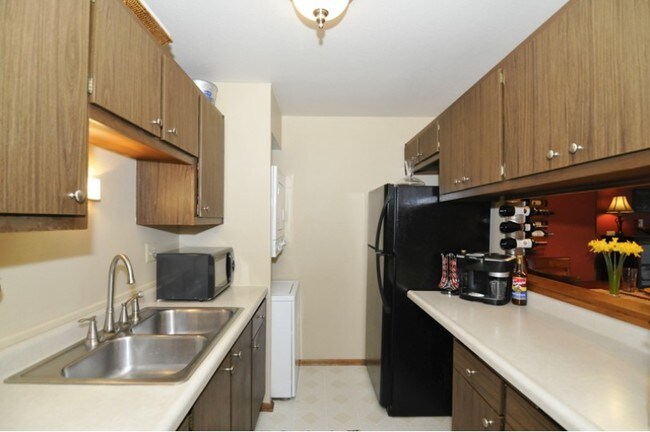 Foto del edificio - 1551 S Carriage Ln